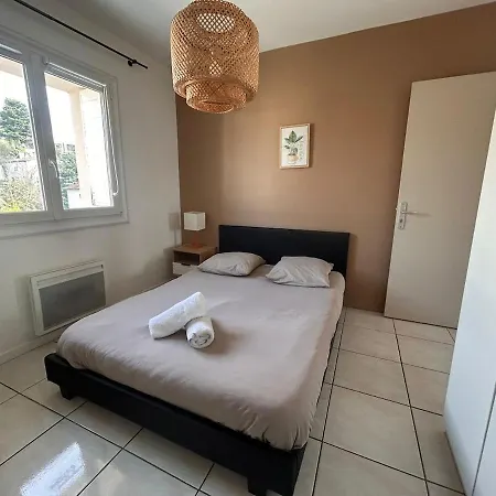 Grand 3 à Montplaisir Appartement *