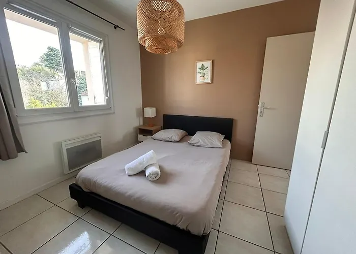 Grand 3 à Montplaisir Appartement *